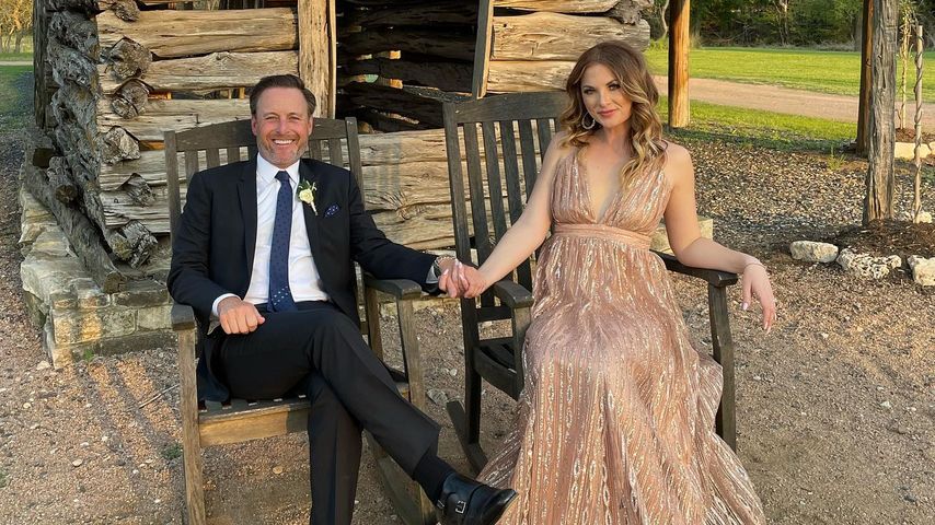 Chris Harrison und seine Partnerin Lauren Zima im April 2022