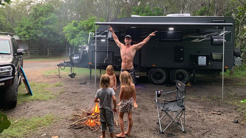 Chris Hemsworth mit seinen Kindern
