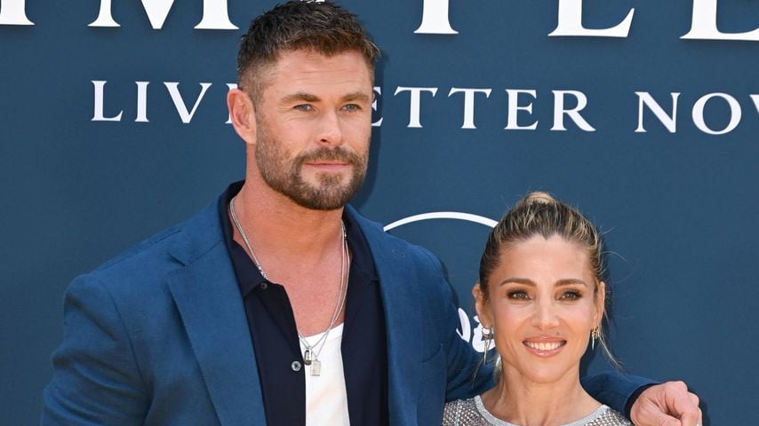 Ehefrau Elsa unterstützt Chris Hemsworth auf dem Red Carpet
