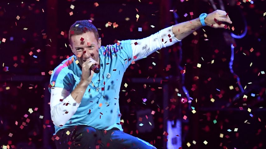 Rührend: Hier singen Coldplay für Chester Bennington (†41)