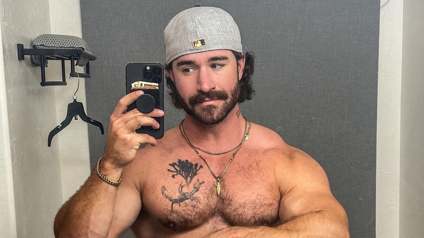 Chris O'Donnell, Blogger