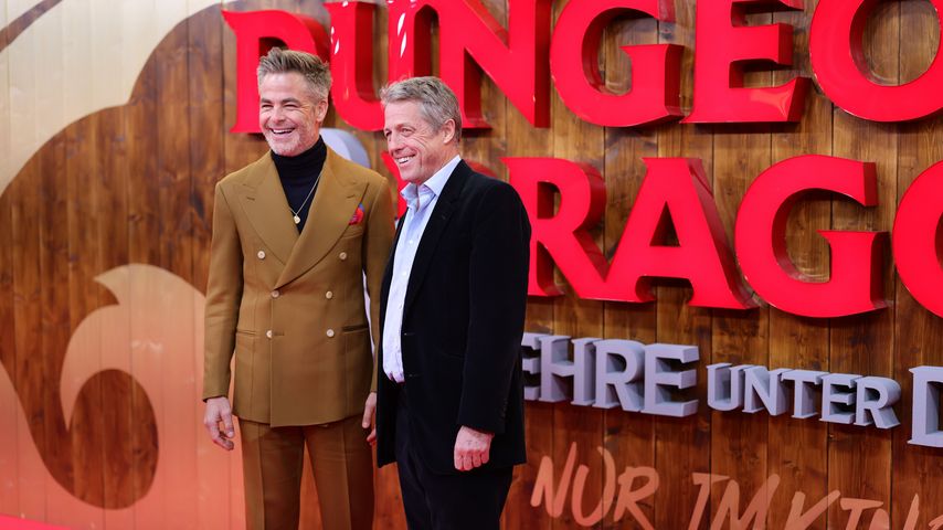 Chris Pine und Hugh Grant bei der Premiere von "Dungeons & Dragons: Honor Among Thieves"