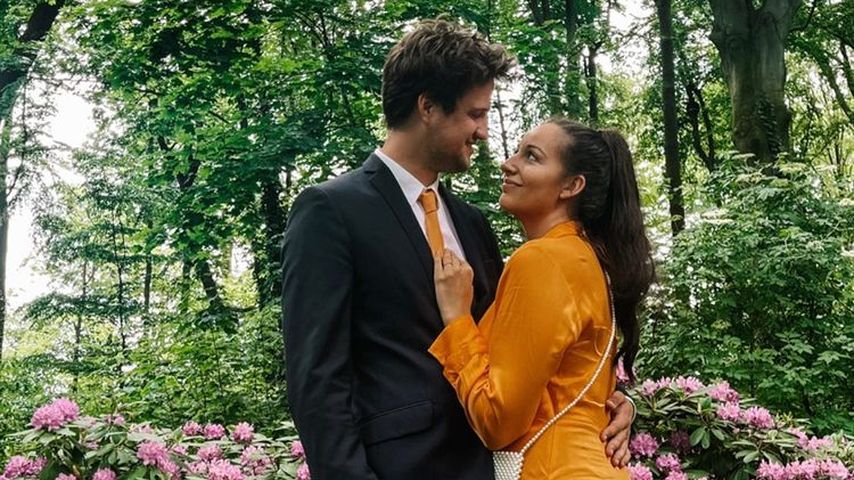 Ex-Bachelor-Teilnehmerin Hannah Kerschbaumer (r.) mit ihrem Mann Chris
