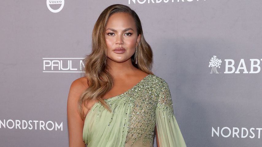 Chrissy Teigen bei der Baby2Baby Gala in L.A. im November 2019