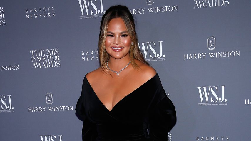 Nach Fehlgeburt: Chrissy Teigen teilt wieder Koch-Clips