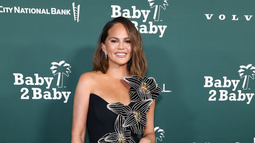 Chrissy Teigen bei der "Baby2Baby"-Gala 2023