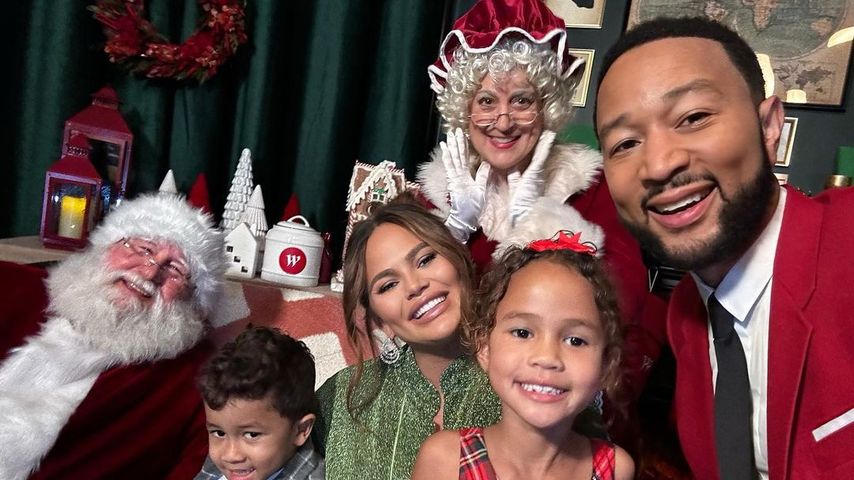 Chrissy Teigen und ihre Familie kurz vor Weihnachten, 2022