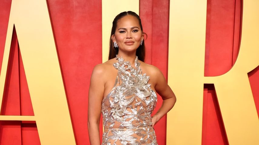 Chrissy Teigen bei der Vanity Fair Oscar Party 2024