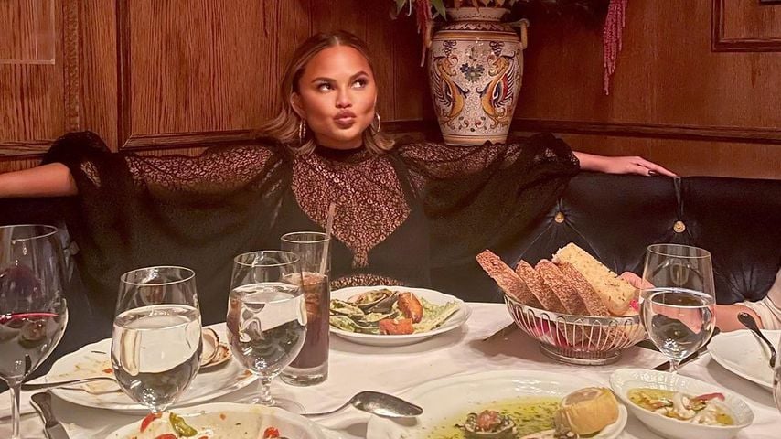 Tracking-App-Beleg: Chrissy Teigen rund zwei Monate nüchtern