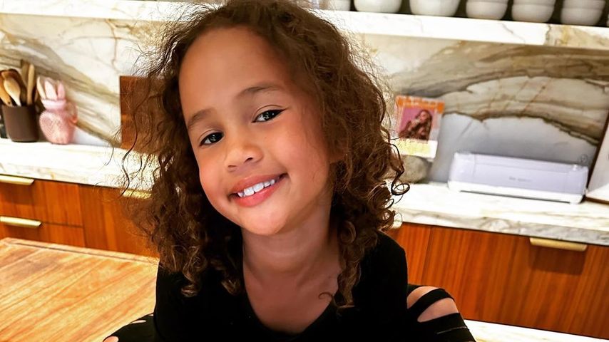 Chrissy Teigen und John Legends Tochter Luna Simone Stephens