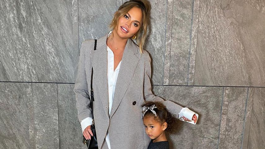 "Beste Freundin": Chrissy Teigen posiert mit Tochter Luna