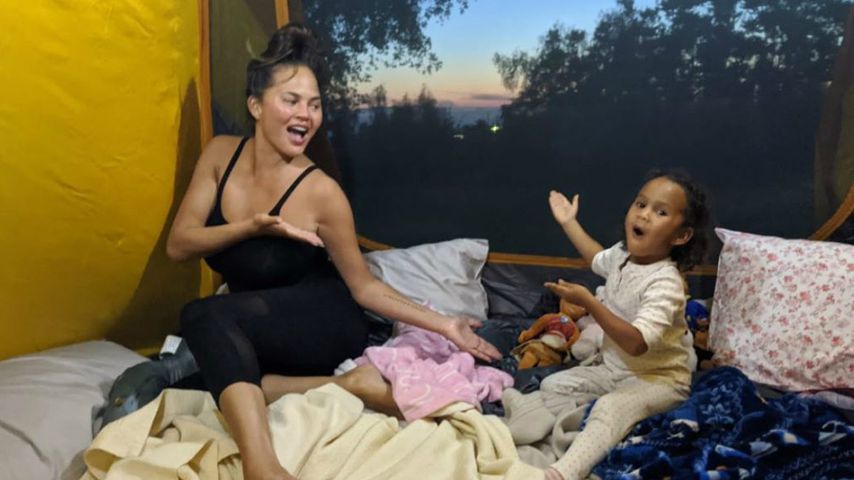 Chrissy Teigen mit ihrer Tochter Luna Simone Stephens im April 2020