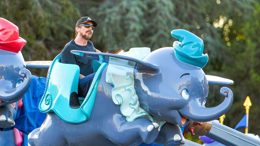 Christian Bale im Disneyland, 2021