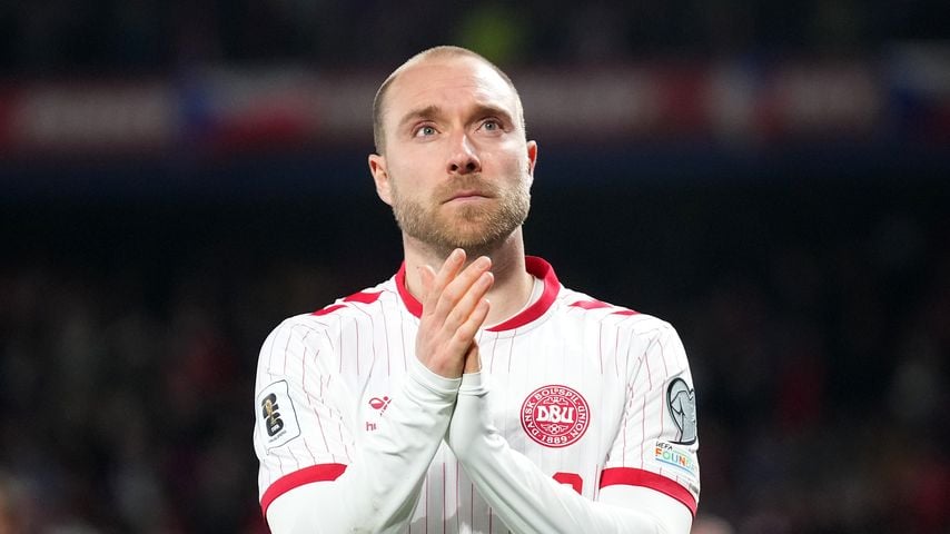 Fußballer Christian Eriksen kollabiert erneut auf Spielfeld