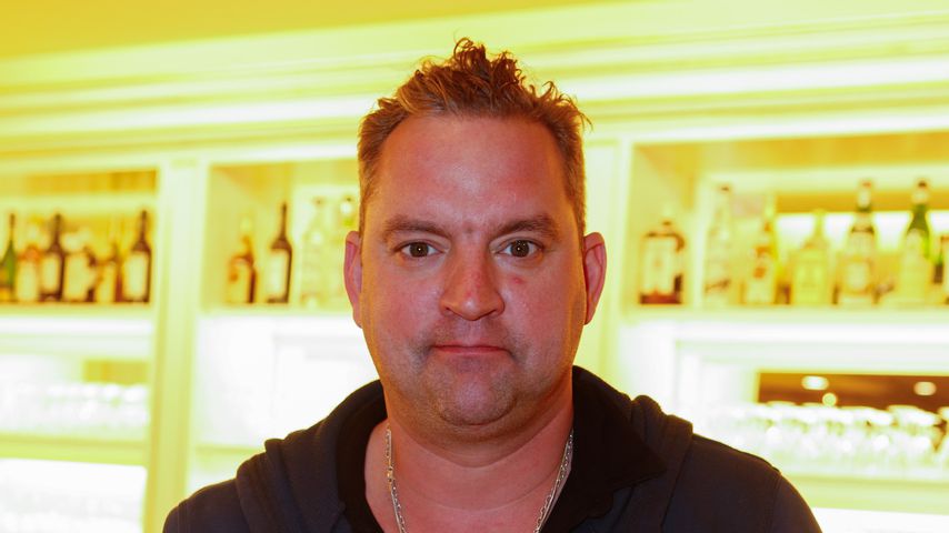 "Lindenstraße"-Star Christian Kahrmann verkauft Café-Möbel