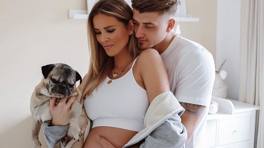 Christin Kaeber mit ihrem Freund Leons und Hund Gizmo