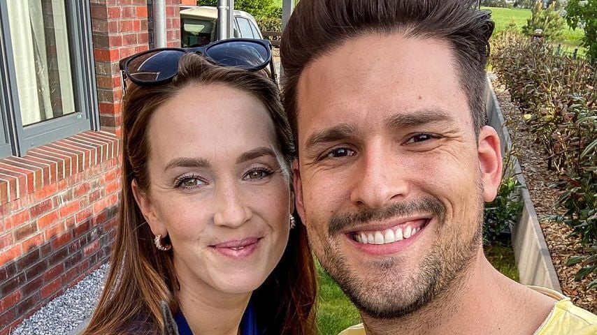 Christina Graß und Marco Cerullo mit ihrem Hund