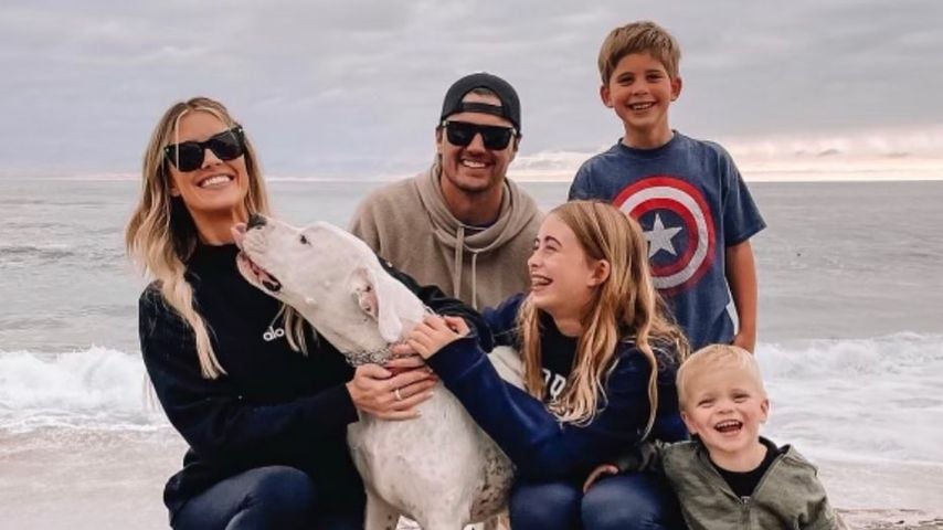Christina Hall, Joshua Hall und ihre Kinder, 2023