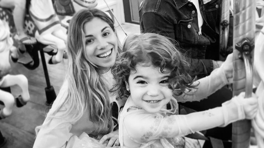 Christina Perri, Paul Costabile und Carmella, Januar 2020
