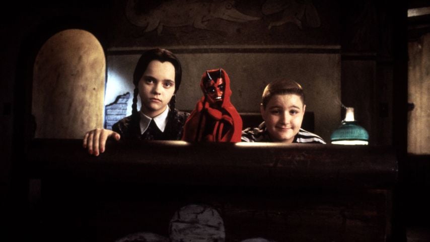 Christina Ricci und Jimmy Workman in "Die Addams Family in verrückter Tradition", 1993