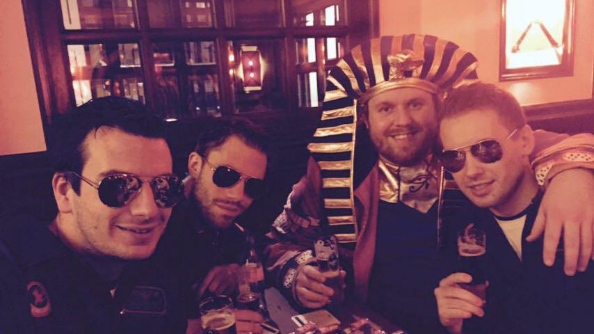 Christoph Oberheide mit einigen Freunden an Karneval