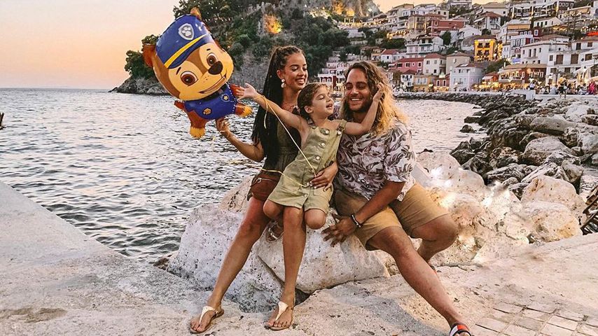 Christos Christodoulou (r.) mit seiner Freundin Sandra und deren Tochter im August 2019
