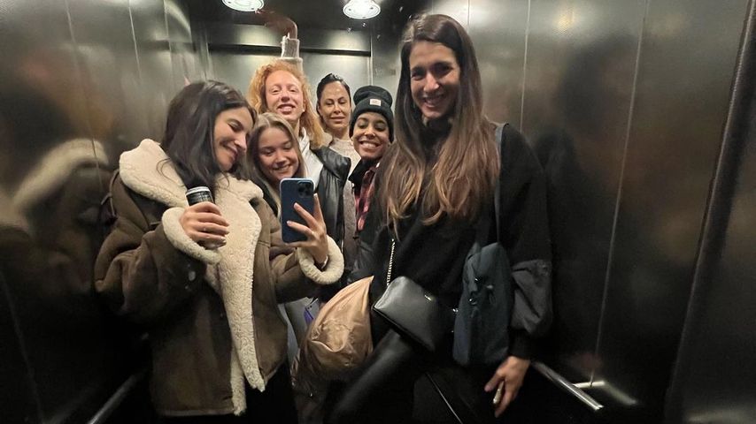 Chryssanthi Kavazi, Julia Beautx, Anna Ermakova, Natalia Yegorova, Sharon Battiste und Sally Özcan