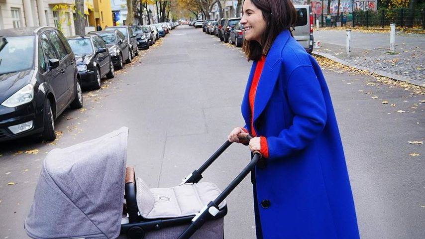 Chryssanthi Kavazi mit Kinderwagen
