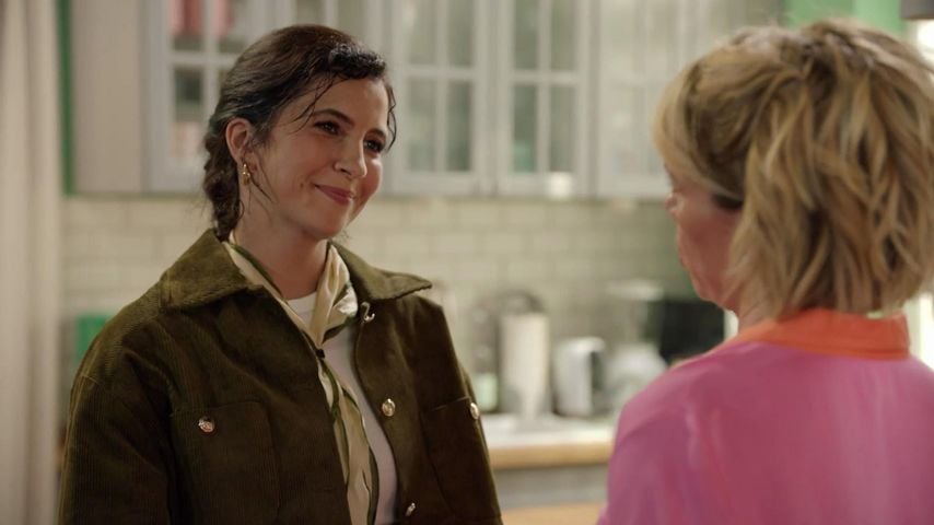 Chryssanthi Kavazi und Gisa Zach als Laura und Yvonne bei GZSZ