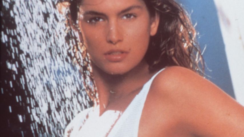 Wow! Tyra Banks verwandelt sich in Cindy Crawford