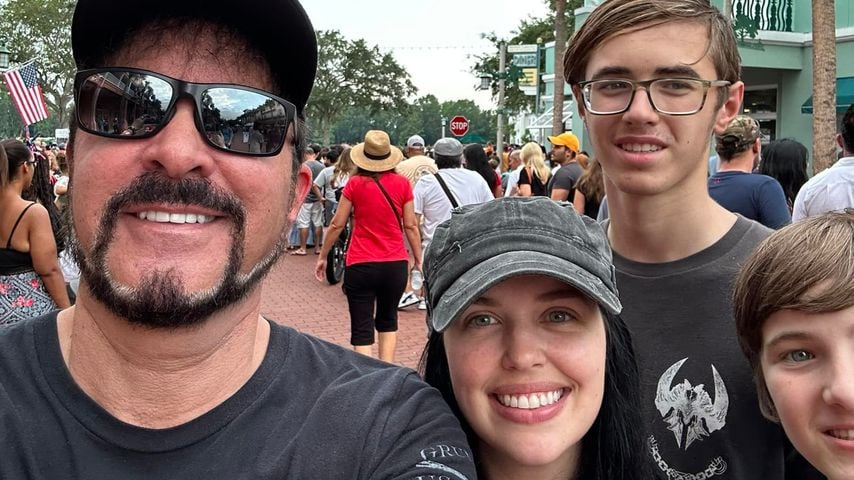 CJ Snare mit seiner Familie im Juli 2023