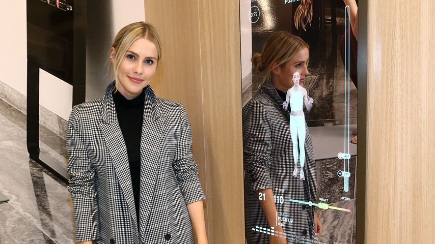 Claire Holt im November 2019