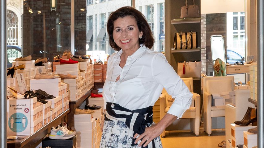 Claudia Obert in ihrer Boutique in Hamburg
