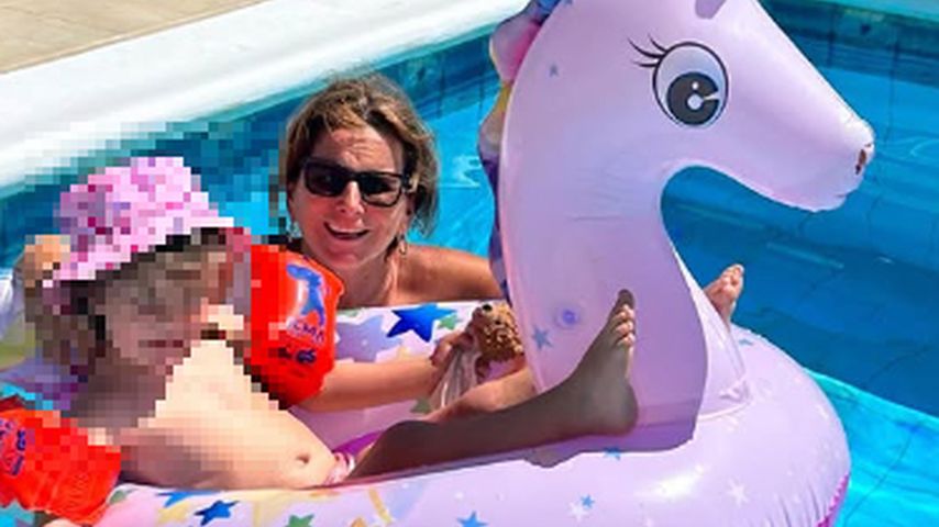 Claudia Obert und Evanthia Benetatous Sohn George im Mai 2025