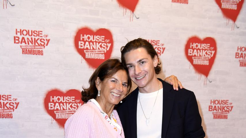 Ironie? Das sind Claudia Oberts skurrile Hochzeitspläne