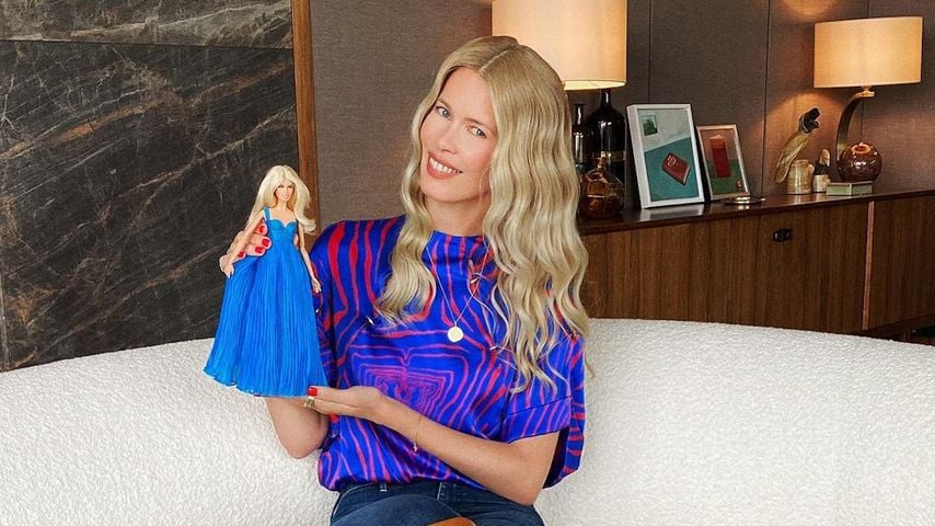 Claudia Schiffer mit ihrer Barbie, 2020