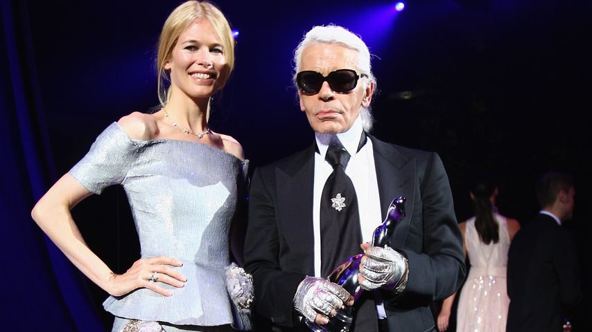 Zur Met Gala: Claudia Schiffer zollt Karl Lagerfeld Tribut