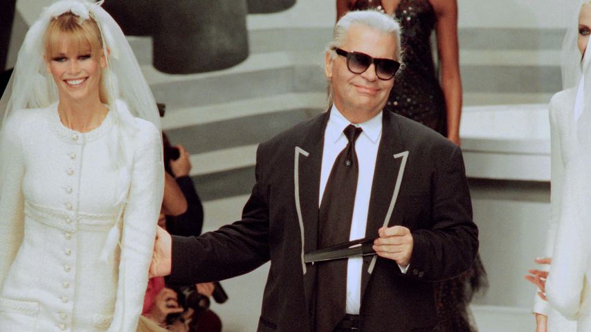 Claudia Schiffer und Karl Lagerfeld in Paris, 1995