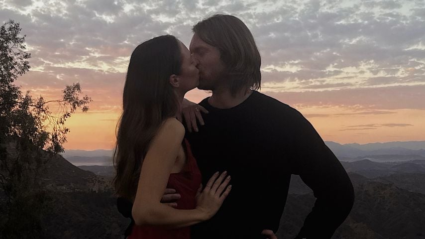 Claudia Sulewski und Finneas, September 2025