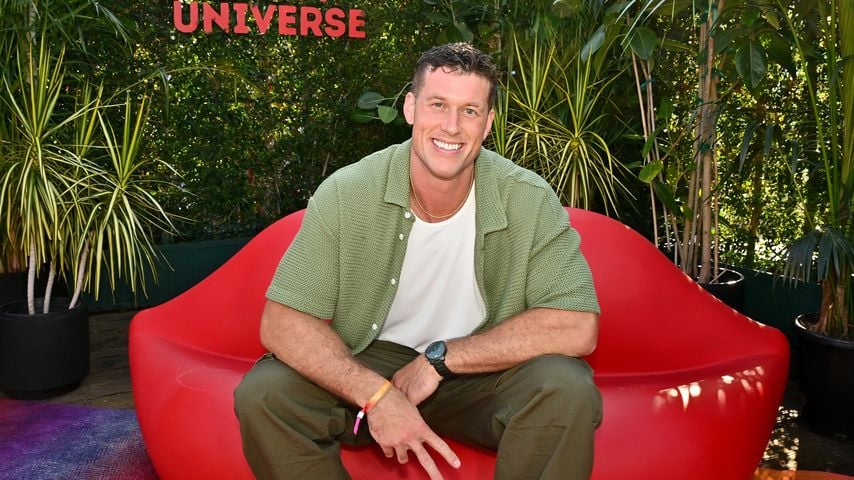 Clayton Echard beim Netflix Summer Break am Santa Monica Pier
