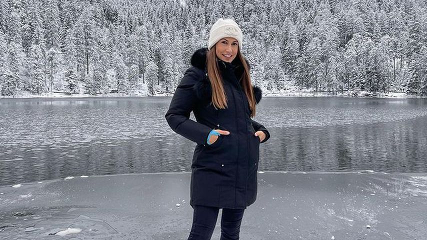 Influencerin Clea-Lacy im Schnee