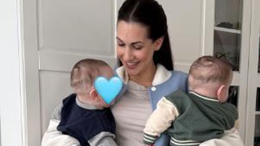 Influencerin Clea-Lacy Juhn mit ihren Zwillingsjungs