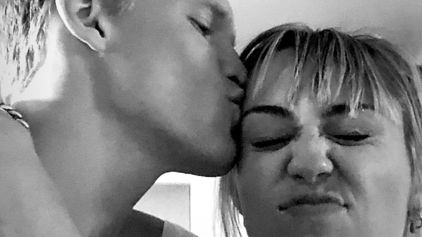 Ganz offen: Cody Simpson schwärmt über Liebe zu Miley Cyrus