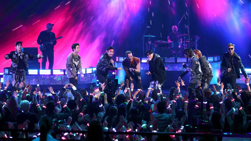 Coldplay und BTS bei den AMAs 2021