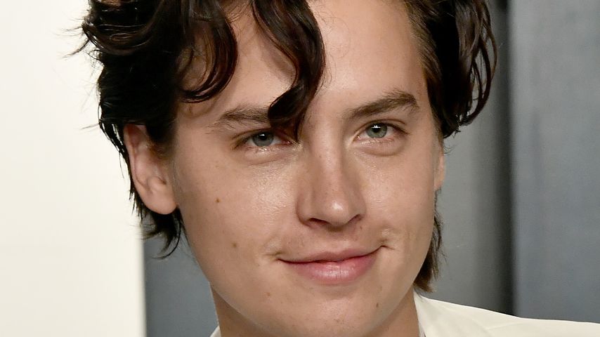 "Teenie-Fans ärgern": Verliebter Cole Sprouse ganz provokant
