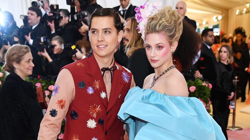 Cole Sprouse und Lili Reinhart auf der Met Gala 2019