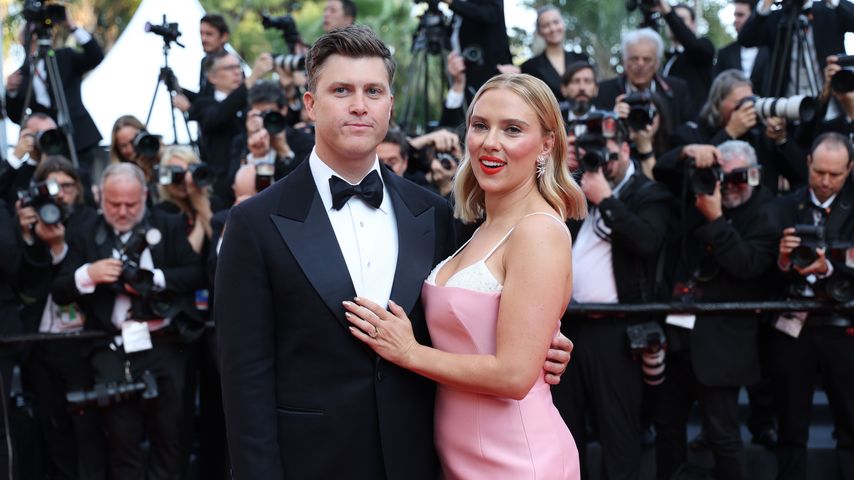 Colin Jost und Scarlett Johansson bei der "Asteroid City"-Premiere in Cannes 2023