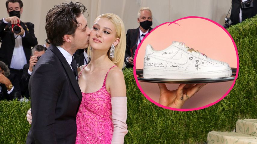 Süß! Das schenkte Brooklyn Beckhams Oma Nicola zur Hochzeit