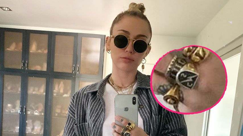 Schon verlobt? Miley Cyrus trägt Ring von Cody Simpson