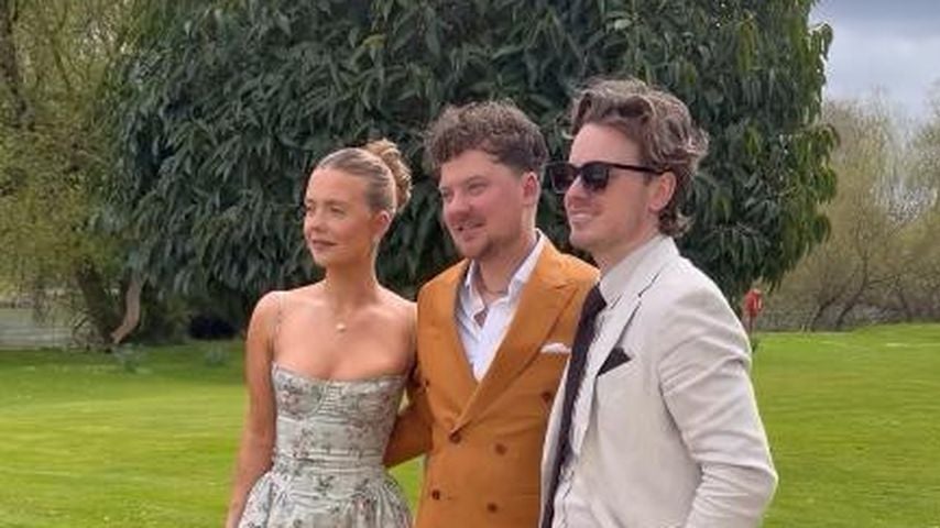 Conor Maynard (Mitte) mit seiner Schwester Anna und Bruder Jack, 2026